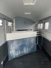 Cheval Liberté MAX 3 HECKTÜREN + Fenster + Frontausstieg +Sattelraum 3 Pferde 3,5 t