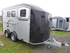 Cheval Liberté MAXI 3 Schrägsteher 3 Pferde + Sattelraum+ Dachlüfter 3,5t