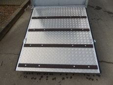 Vezeko VT 1300 Kombi-Rampe/-türe Frontrampe Seitentür Treibgitter 294x142x190 cm