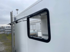 Blyss PREMIUM Sandwichkoffer Seitentür Fenster 305x159x180cm Türen 100 km/h+Extras 1,3 t