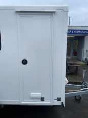 Blyss PREMIUM Sandwichkoffer Seitentür Fenster 305x159x180cm Türen 100 km/h+Extras 1,3 t