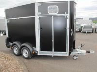Ifor Williams HB 511 DIAGONAL für 2 GROßE Pferde + Frontausstieg + Aluboden 2,7 t