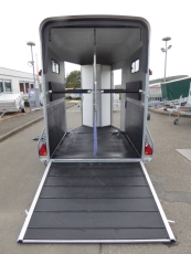 Cheval Liberté TOURING Country Premium Edition 30 Frontausstieg+ SATTELKAMMER 2,6 t