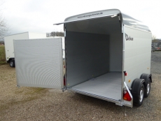 Debon C 500 ALU 2 t 309x167x200cm 100 km/h