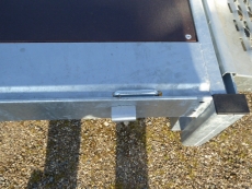 Eduard 2615 1,5t + Rampen 256x150cm Ladehöhe 56 oder 63cm