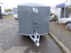 Debon C 700 Alu ALU+POLY+Türe 375x181x204cm 100 km/h 2,6t