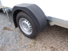 Blyss Aktionskoffer Plywood 305x150x180cm RAMPE 100 km/h+viele EXTRAS 1,3 t