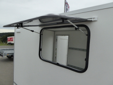 Blyss Plywood Koffer 305x150x180cm Rampe 1xTür+2xFenster+100km/h+Extras