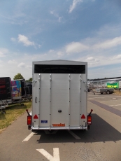 Vezeko VT 2700 K ALUDACH Kombi-Rampe 2 x Tür Treibgitter Quertrennung 305x170x190cm 2,7t