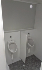 Toilettenwagen mit Exklusivausstattung nach WC- Urinal, Toilettenwagen