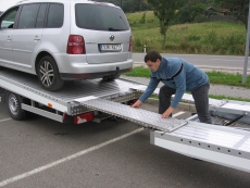 VEZEKO Autotransporter Überfahranhänger ! Preis auf Anfrage !