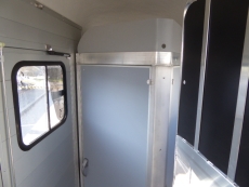 Cheval Liberté TOURING Jumping V 2 EDITION 30 SATTELRAUM + 2 x Seitentür 100km/h 2,6 t