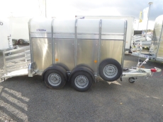 Ifor Williams P 8 Tandem 250x130x154cm Kleinvieh 2 t