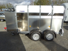 Ifor Williams P 8 Tandem 250x130x154cm Kleinvieh 2 t