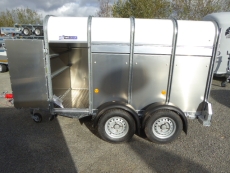 Ifor Williams P 8 Tandem 250x130x154cm Kleinvieh 2 t
