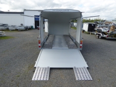 Debon C 1000 Sandwich Auffahrrampen 497x191x206cm 100 km/h 3,5t VORRAT