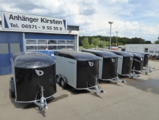 Debon C 1000 Sandwich Auffahrrampen 497x191x206cm 100 km/h 3,5t VORRAT