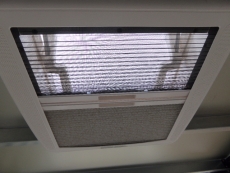 Vezeko Kart 3 Elektro-Hebebühne + 3 Karts + Klappen 330x150x200 cm 2 t