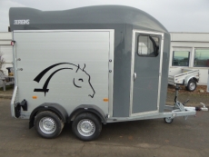 Cheval Liberté GOLD ORIGINS 100 km/h + SATTELKAMMER 2 t NEU