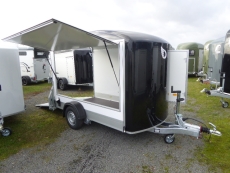 Debon C 400 Seitenklappe + Seitentüre 100 km/h 3,15x1,64x2,00m 1,3 t