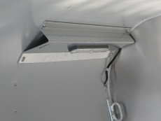 Ifor Williams P 6 G 198x121x115cm Quertrennung + Rampe 1,4 t