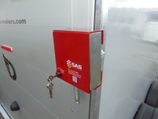 Airlineschienen in alle Debon Kofferanhänger montiert: C 255, Cargo 1300, C 300, C 400, C 500, C 700, C 800, C 900, C 1000...