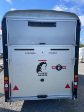 Cheval Liberté MAX 3 Rampe/Türe + Oberklappe +Frontausstieg+ Sattelraum 3 Pferde 3,5 t