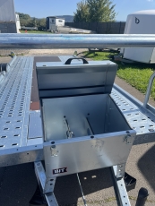 Brian James A 4 Tieflader Reifenregal Kanister Alufelgen 500x200cm 3t Vorrat