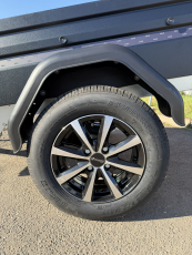 Brenderup 1205 BLACK EDITION KIPPBAR Alufelgen 2,03x1,16x0,35m