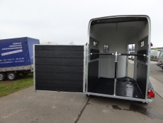 Cheval Liberté GOLD 3 PREMIUM EDITION 30 Western-Sattelkammer +Pullmann2+100/h+2,6 t