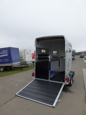 Cheval Liberté GOLD 3 PREMIUM EDITION 30 Western-Sattelkammer +Pullmann2+100/h+2,6 t