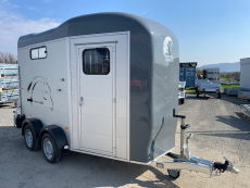 Cheval Liberté TOURING XL DOPPELTÜR + DOPPELTÜR-SATTELRAUM 2,6 t NEU