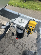 Unsinn Dreiseitenkipper UDK 3017-35-14 Elektro | 3,06x1,75x0,35m | 3,5 t