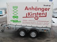 Beschriftung eines BRENDERUP Planenanhängers im Maß 3000 x 1800