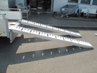 1 Paar Alurampen, 240x27x8cm, Tragkraft pro Paar 2800 kg